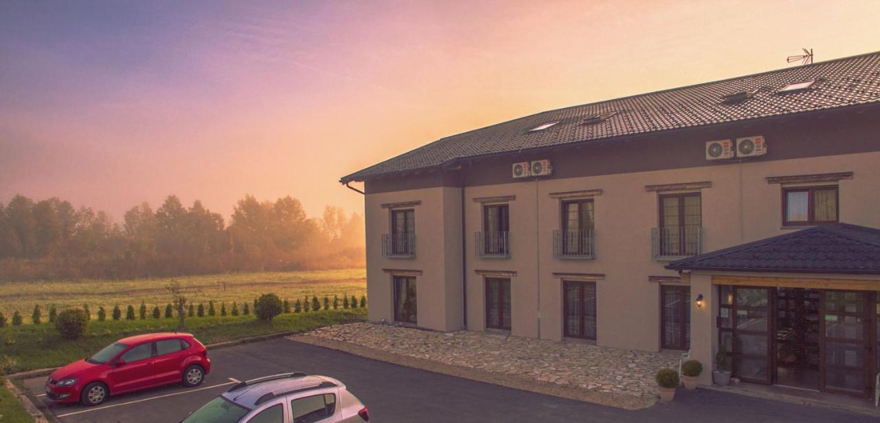 Resort Big House Plitvička jezera Licko Petrovo Selo Exterior foto